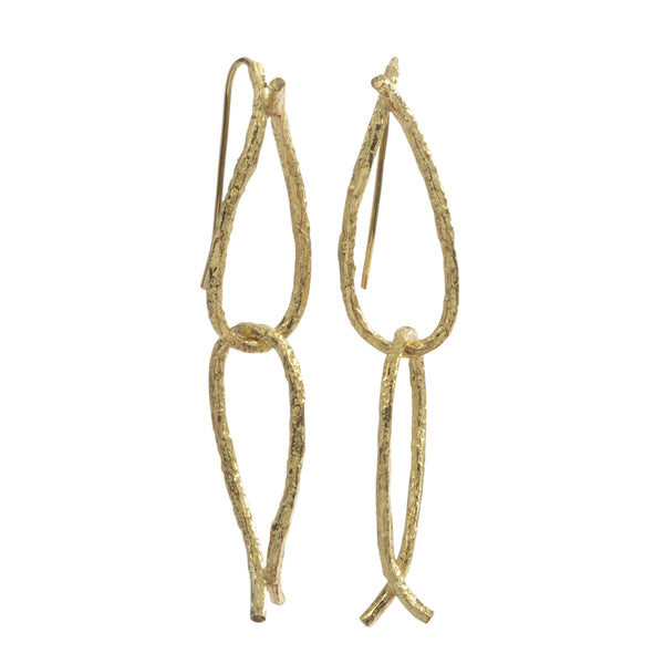 Colibri' Links Earrings by Emanuela Duca -The Colibri' earrings, crafted in 18k yellow gold, feature 4 unique links, offering an intriguing alternative to traditional dangling earrings. • 18k yellow gold • Length: 2.25" • Ear wires